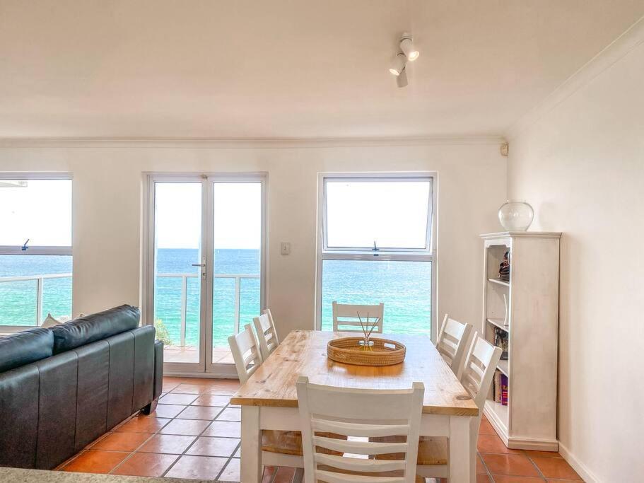 Beach Apt In Simons Town *